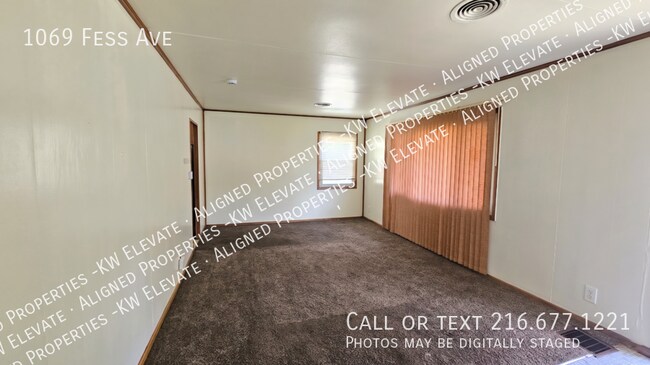 Building Photo - 1069 Fess Ave