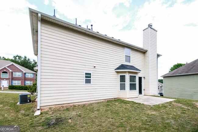 Building Photo - 10950 Southwood Dr