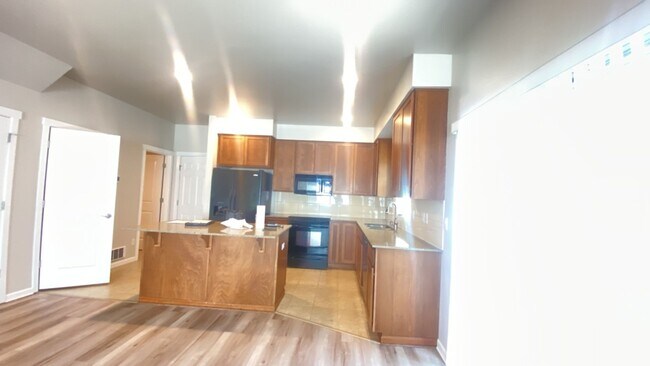 Building Photo - Liberty Lake Community-Rocky Hill 3 bedroo...