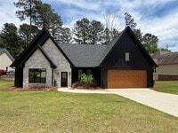 Building Photo - 163 Rias Way