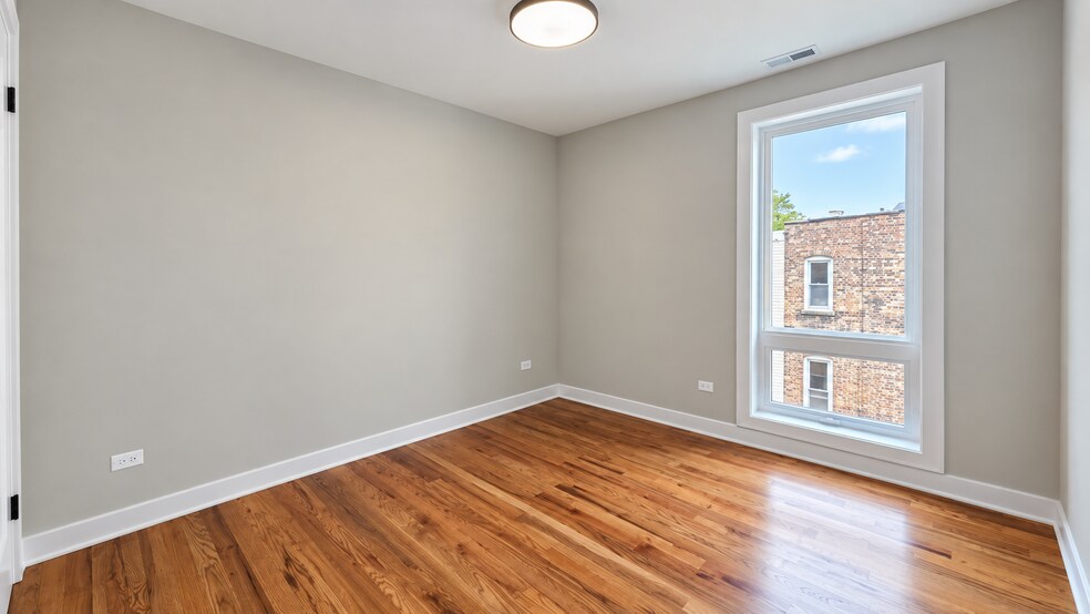 Building Photo - 2839 W 24th Blvd