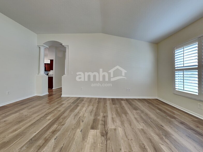 Building Photo - 7530 Citrus Blossom Dr