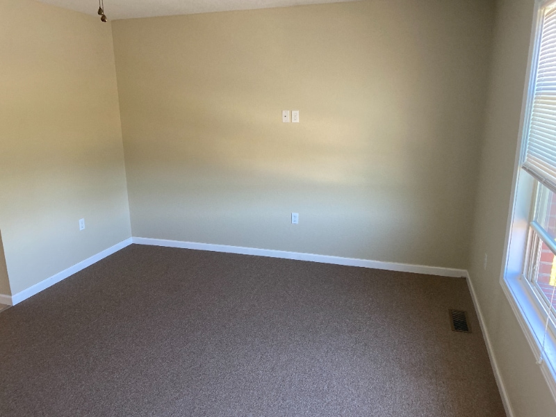 Building Photo - 121 St George Ln