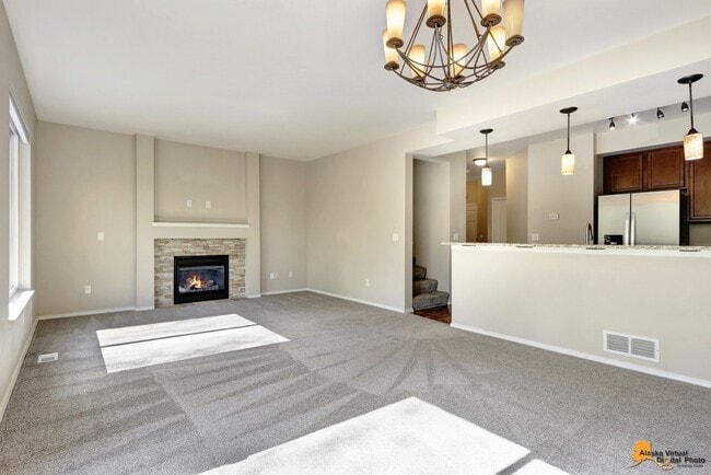 Building Photo - Beautiful 3-Bedroom Half Duplex in Eagle R...