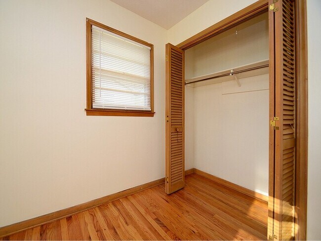 Building Photo - 5115 S 48th Ave