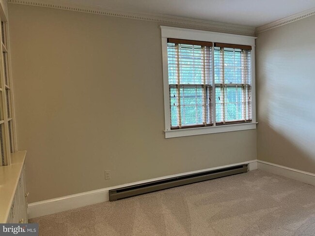 Building Photo - 1730 N Danville St