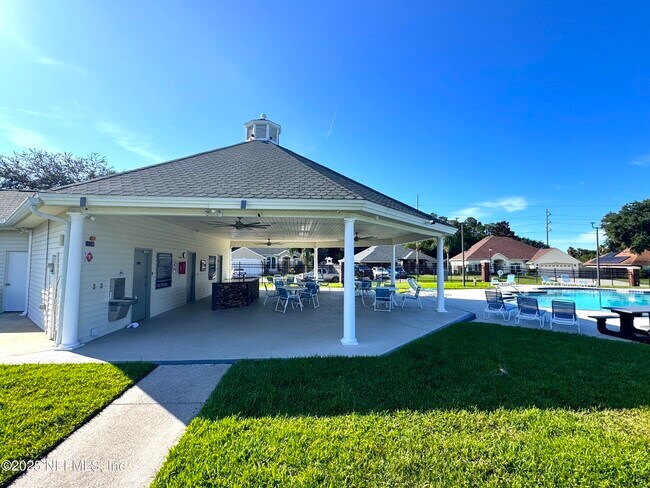 Building Photo - 12067 Hanson Creek Dr