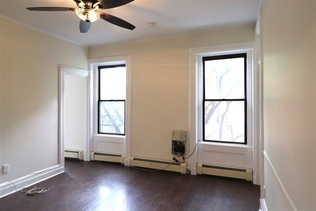 Building Photo - 300 Garden St