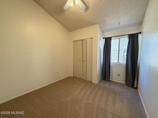 Building Photo - 9368 N Hampshire Dr