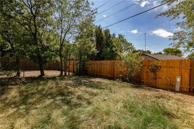 Building Photo - 10604 Lanshire Dr