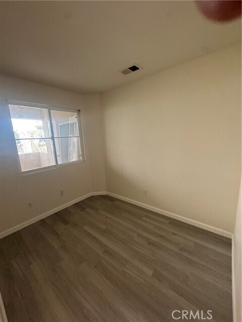 Building Photo - 26368 Arboretum Way