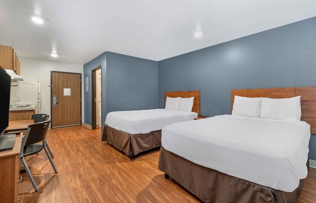 Building Photo - Furnished Studio-Laredo