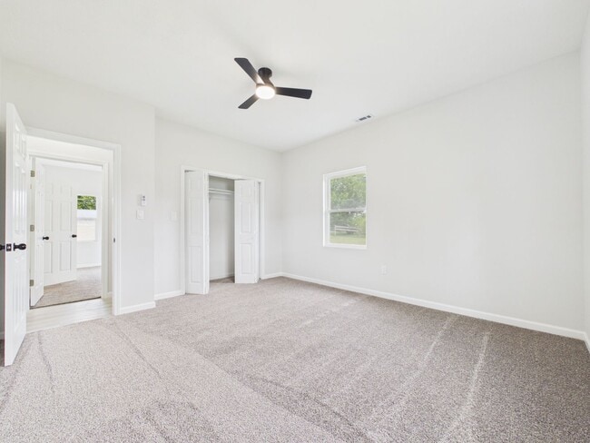 Building Photo - 204 S Woodworth Ave
