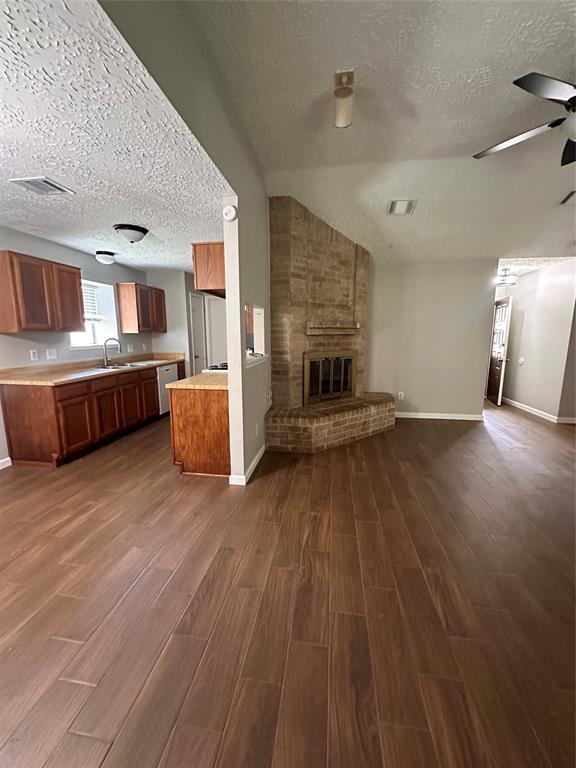 Building Photo - 701 Canyon Springs Dr
