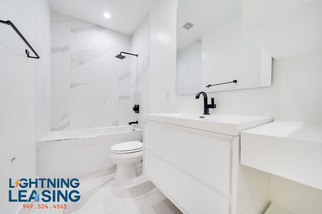 Building Photo - 8811-8815 Burton Way