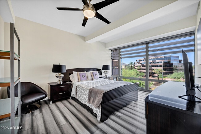 Building Photo - 7141 E Rancho Vista Dr