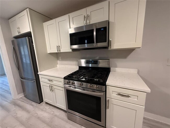 Building Photo - 2221 23rd Ave S