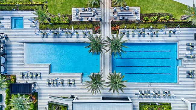 Building Photo - 10407 SW Aquila Wy