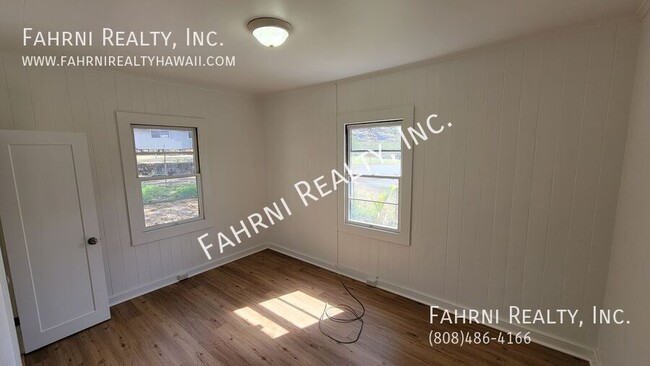 Building Photo - Fully Remodeled 2 bedroom 1 bath single fa...