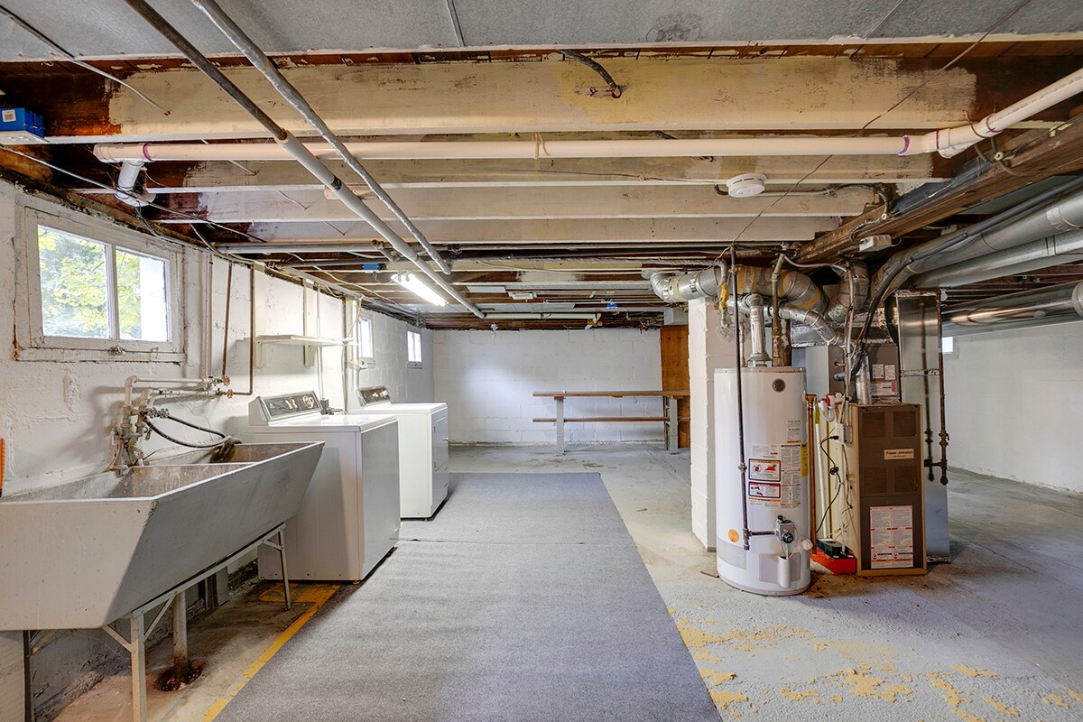 Building Photo - 1633 McDonald St NW