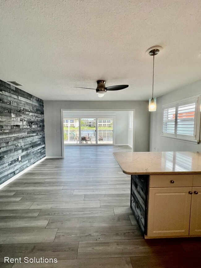 Building Photo - 2 br, 1 bath House - 4717 Floramar Terrace