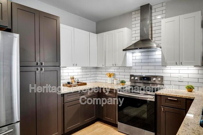 Building Photo - 1417 E Crockett St