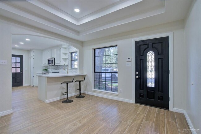 Building Photo - 5300 N 15th St