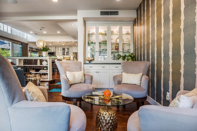 Building Photo - Beyond words, this stunning Bixby Village ...