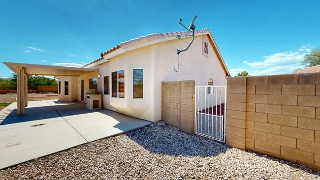 Building Photo - One Story Home Near Beautiful Mountain's Edge Community