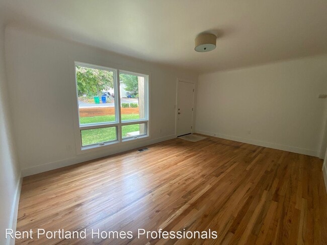 Building Photo - 3 br, 2 bath House - 3106 SW Maricara Street