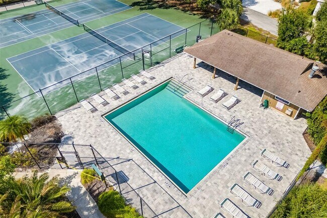 Building Photo - 4814 Country Oaks Blvd