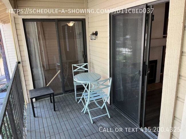 Building Photo - Charming 1bd Condo w/ Add'l Office Space!