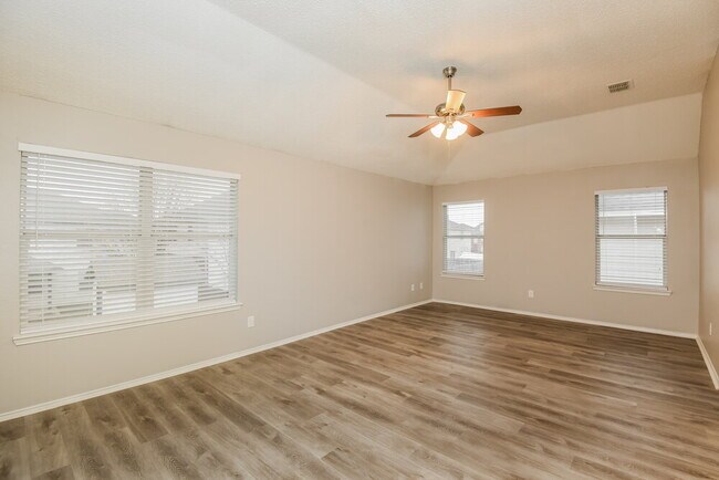 Building Photo - 7806 Calgary Ln