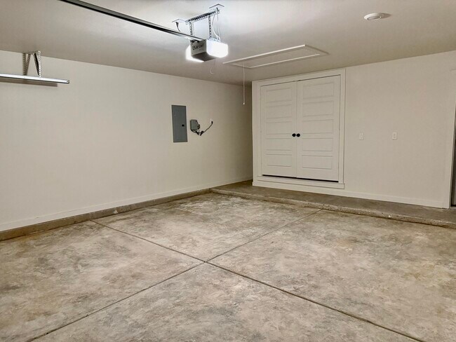 Building Photo - 7007 16th St