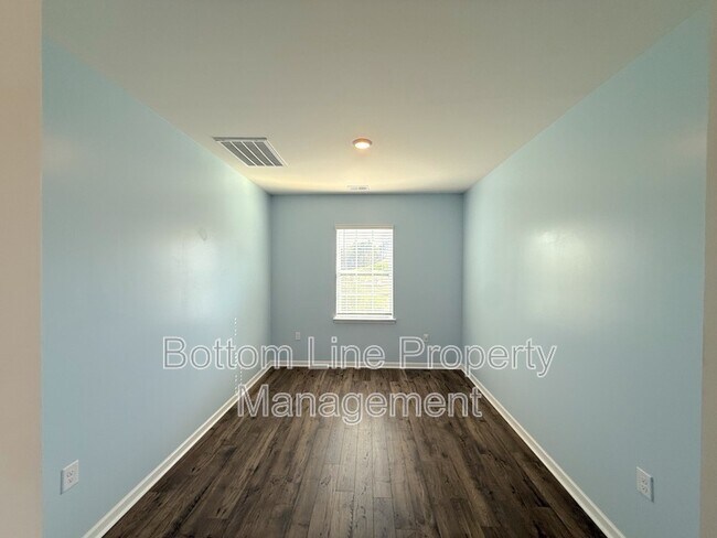 Building Photo - 347 Carolina Hemlock Dr