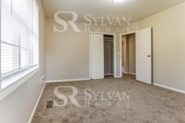 Building Photo - Prepare to fall in love with this 4 bedroom, 2 bathroom home