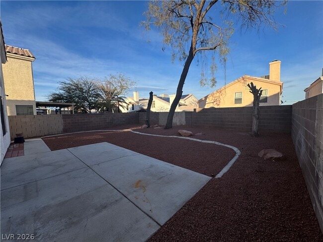 Building Photo - 1708 Sierra Valley Way