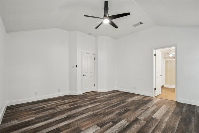 Building Photo - 16800 Bailey Jean Dr