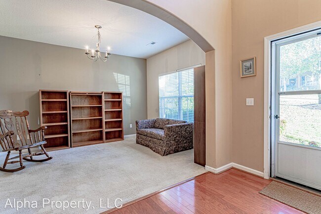 Building Photo - 4 br, 2.5 bath House - 8 Reid Valley Ct