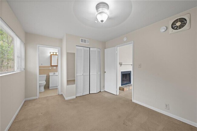 Building Photo - 11 Peachtree Hills Ave NE