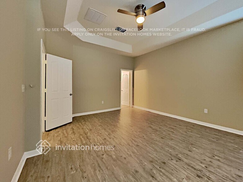 Building Photo - 2316 Avellino Ave