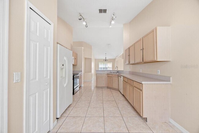 Building Photo - 4587 Eaglet Ln