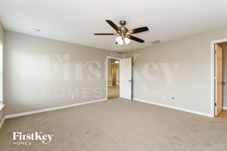 Building Photo - 617 SW 13th Terrace