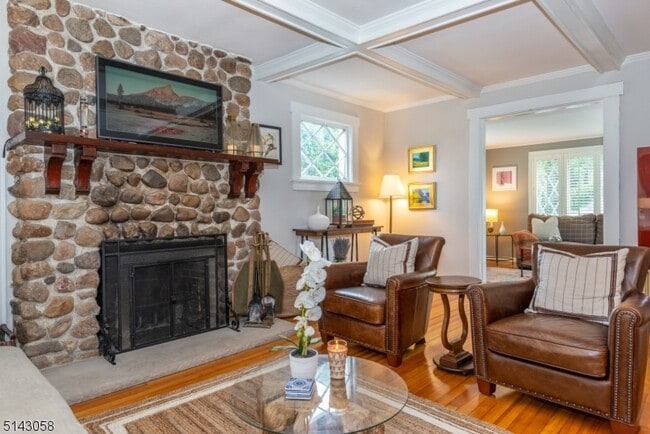 Building Photo - 276 Bay Ave