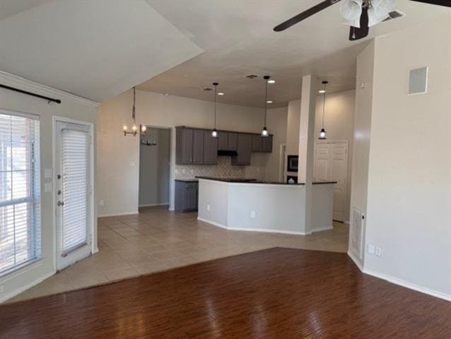 Building Photo - 600 Bel Air Dr