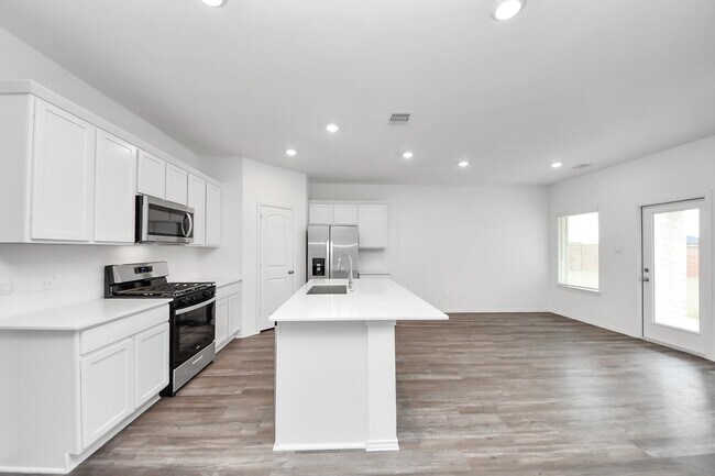 Building Photo - 6127 Ginevra Summers Dr