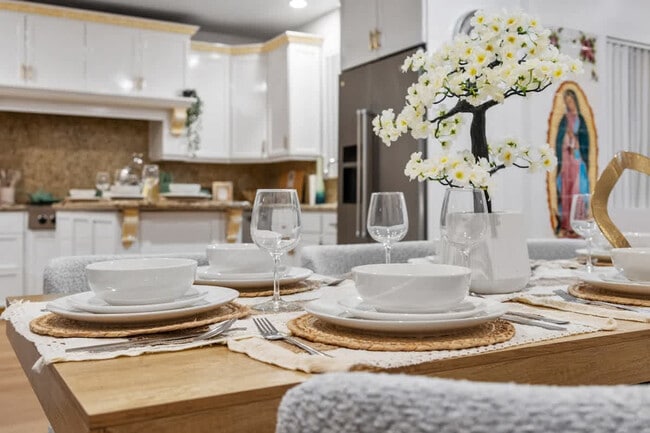 Building Photo - 1853 Penasco Rd