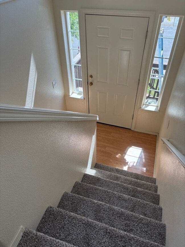 Building Photo - $500.00  OFF  1ST  FULL  MONTH'S  RENT   F...