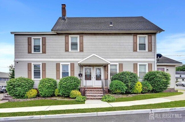 Building Photo - 601 Ridgeway Ave