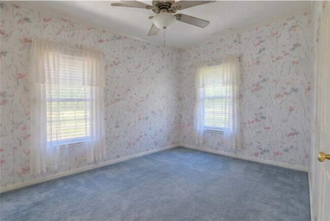Building Photo - 502 Seagull Dr